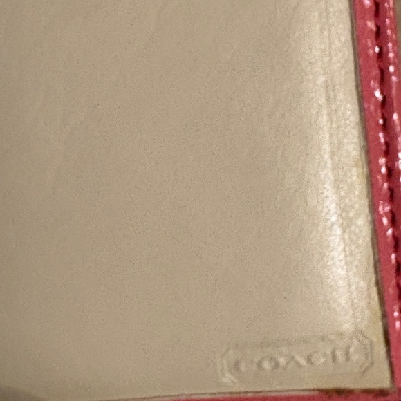 Coach Passport/Agenda Wallet - Picture 3 of 4